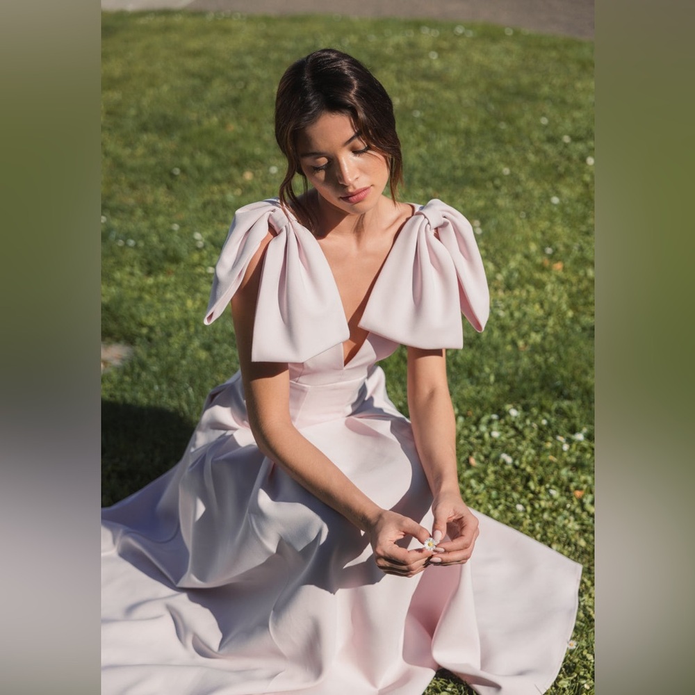 Elegant Pink Bow Dress